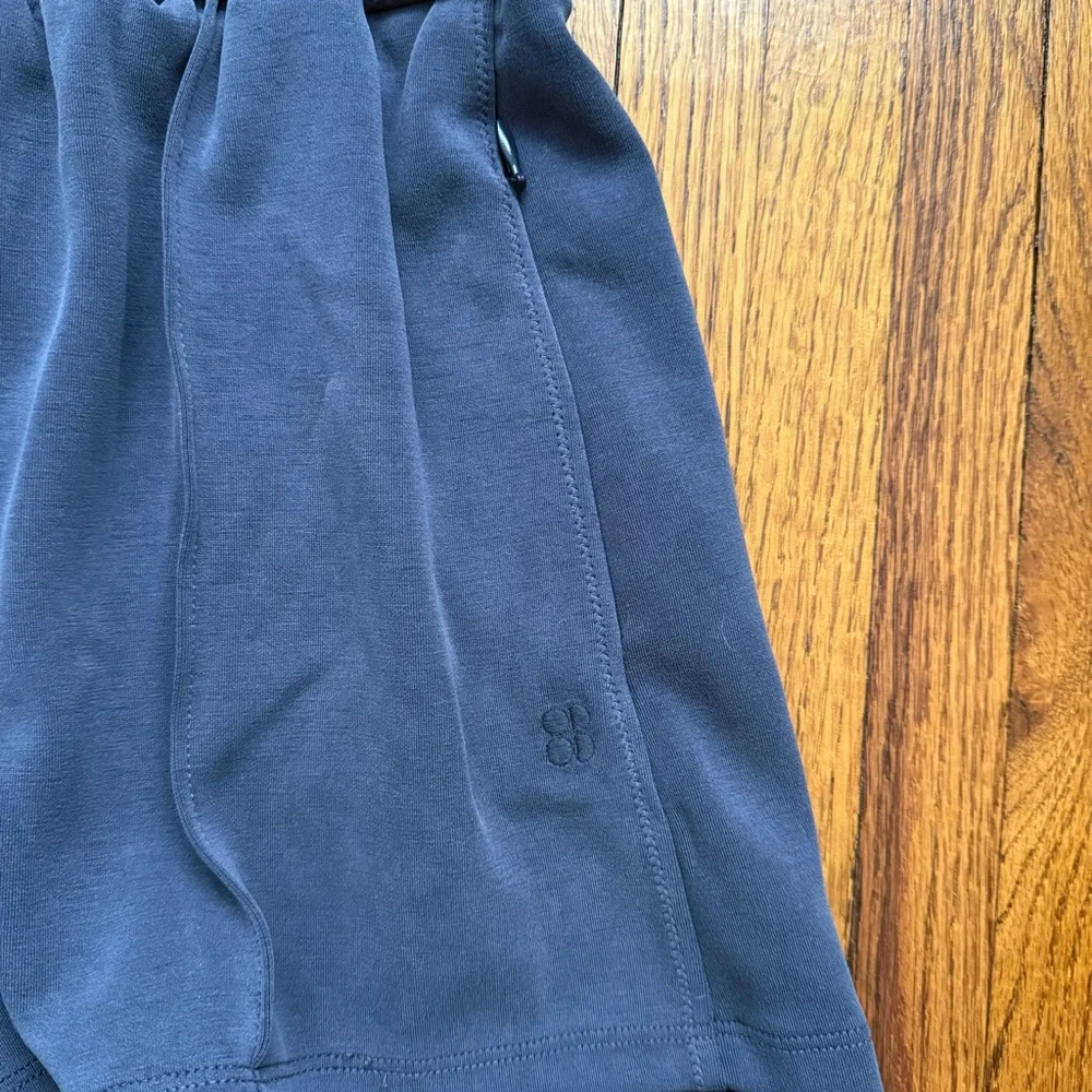 Sweaty Betty Sand Wash Cloud Weight Shorts NWT - Picture 7 of 9